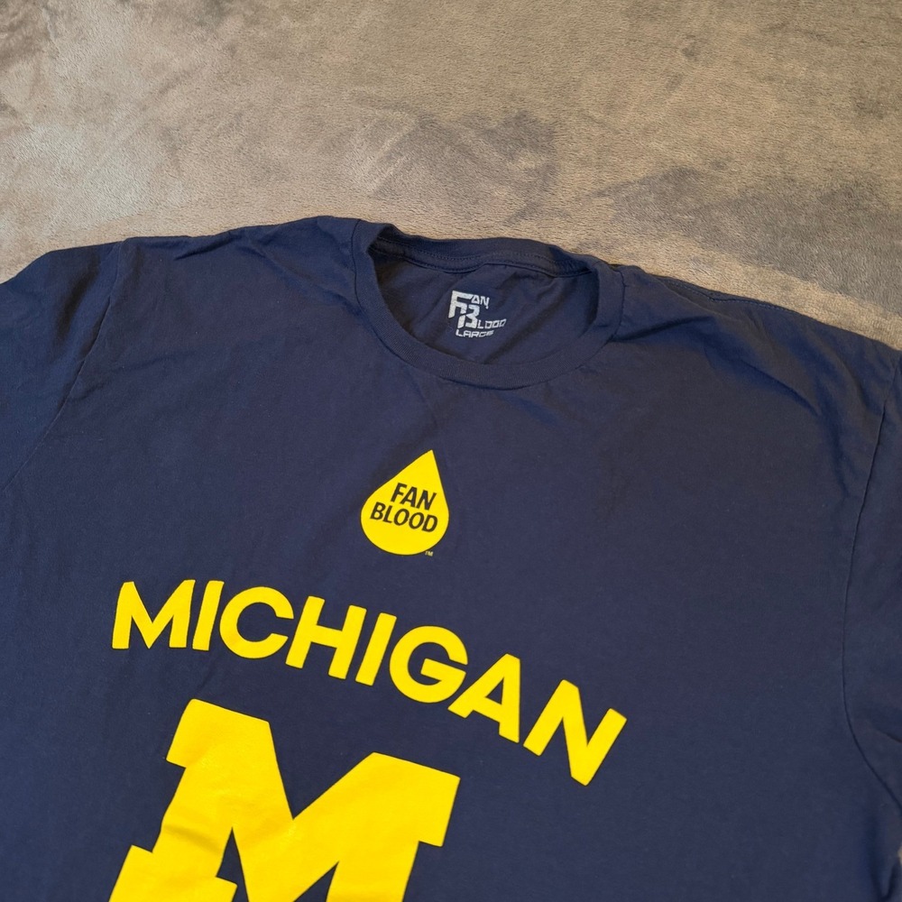 Fan Blood Michigan Wolverines T Shirt Mens Large Blue I Bleed Maize and Blue